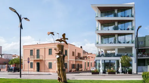 Welcomely - Deluxe Room - Frank Sinatra Hotels in Olbia