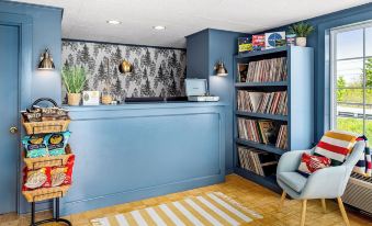 Seascape Motel & Cottages