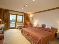 โรงแรมราสมุสโฮฟ โรงแรมในคิทซ์บูเฮล