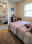 Spacious Lakeside Country Getaway!