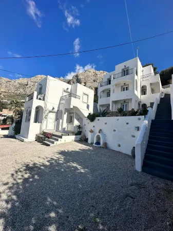 Elenis Studios&Apartments Отели в г. Остров Калимнос