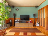 Share Creative&Bed Adonoan Hotels in Takeo