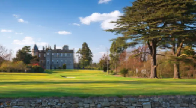 CBH Dalmahoy Hotel and Golf โรงแรมใน