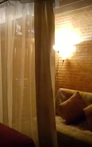 น็อคดาวน์เฮ้าส์