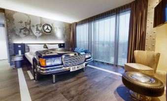 V8 Hotel Motorworld Region Stuttgart, BW Premier Collection