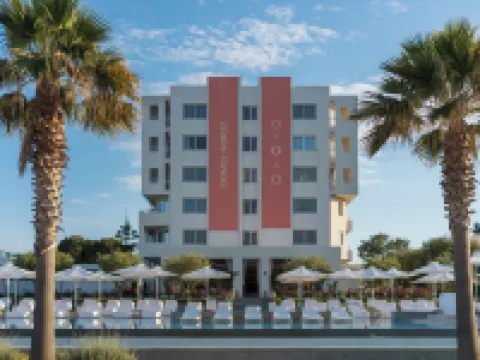 諾魯茲卡桑德拉穹頂飯店 帕利尼半島住宿飯店