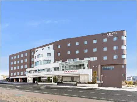 Silk Hotel Annex Отели рядом со станцией JR Kinno station