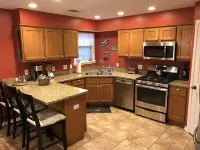 Wonderful, Spacious, Upscale Game Day home just 5 miles from Kyle Field!