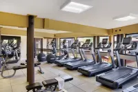 DoubleTree by Hilton Seattle Airport - Gym