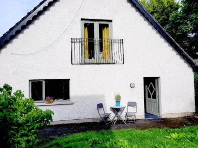 Treetops Loft: TouristNI , approved property situated near Belfast. Hoteles cerca de Antrim Coast Sculpture