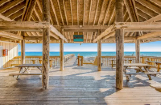 Sparkling Studio with Shared Pools, Hot Tubs, Golf, Tennis, & a Private Beach