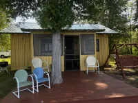 Spacious Yard and Shared Water Toys - Charming Cozy Haven