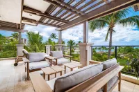 Spacious Lanai with Viking Grill and More - Luxurious Ocean View Retreat