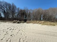 Süße Ferienwohnung in Mönchgut mit Direktem Strandzugang