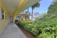 Panoramic Bay Views and Tranquil Pool - Stunning Waterfront Haven