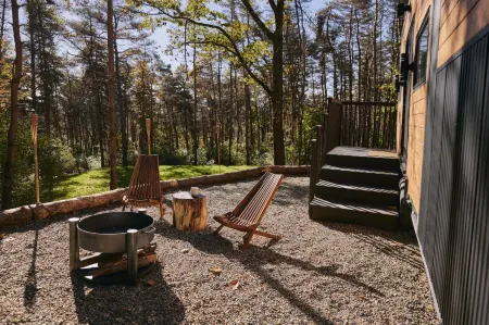 Modern Tiny Houses and Geodesic Domes - Charming Nature Retreat