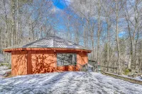 Domed house - private hot tub & dog-friendly - near lake/trails 로아 마운틴 호텔