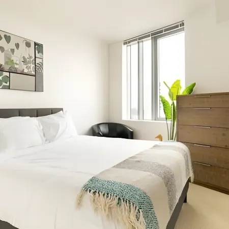 1BR | Pool, Gym, Rooftop | Bellevue | Sophari A