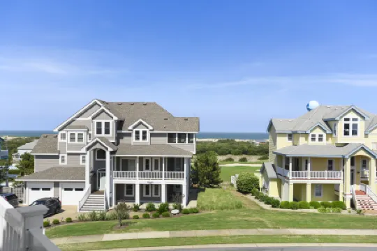 Private Pool and Stunning Golf Course Views - Exquisite Outer Banks Retreat