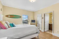 Heated Pool and Gulf Views - Gorgeous Beach Haven Blue Gravity 주변 호텔