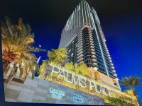 Luxury 21st-Floor Condo | Strip Views | No Resort Fees | Balcony & Spa Bath Các khách sạn ở 