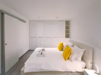 Lake View Suite 86 in Melide Hotels in Melide