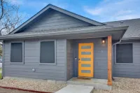 Stylish Duplex with Private Backyard - Charming Family Retreat