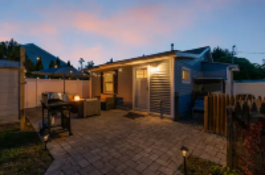 Bright Patio and Cozy Modern Living - Charming Coastal Haven