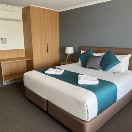 Ceduna Foreshore Hotel Motel Отели в г. Сидана