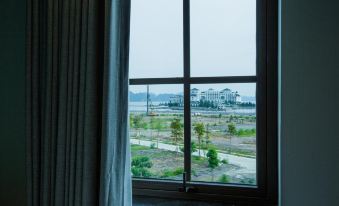 The Twin Hotel