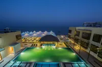 The Gold Beach Resort - Pools