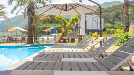 Geoje Break Time Pension Отели рядом с достопримечательностью «Hakdong Mongdol Beach»