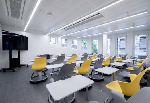 프레디 머큐리 호텔 외관