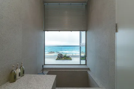 Calmingstay Отели рядом с достопримечательностью «Yangyang Surfyy Beach»