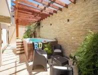 Home W Private Hot Tub, Near Everything in Sosua Center