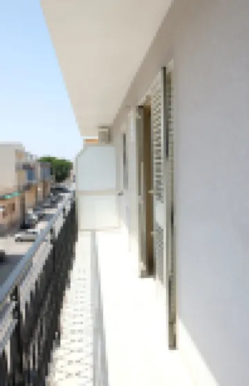 離家幾步之遙B&B