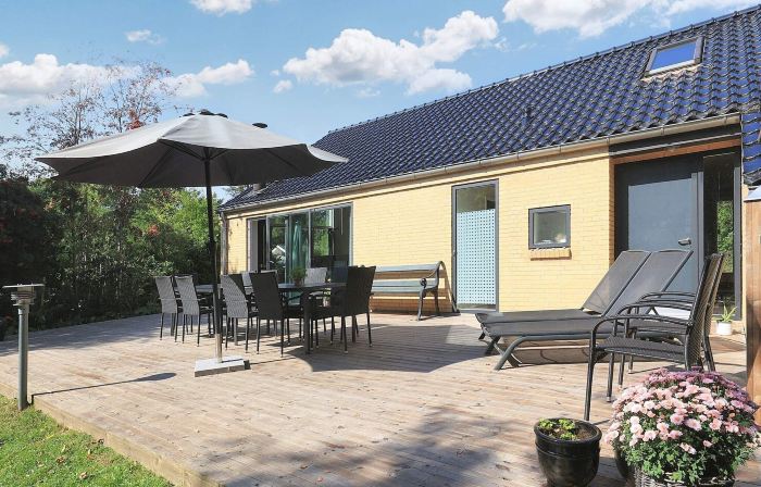4 Star Holiday Home in Vaeggerlose