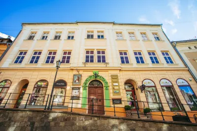 Divná Pani Luxury Gallery Rooms Hotel a 