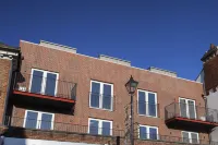 Charles Hope Staines Centre Hotels in Staines