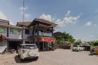 RedDoorz Near RS Harapan Pematang Siantar Hotels in South Siantar