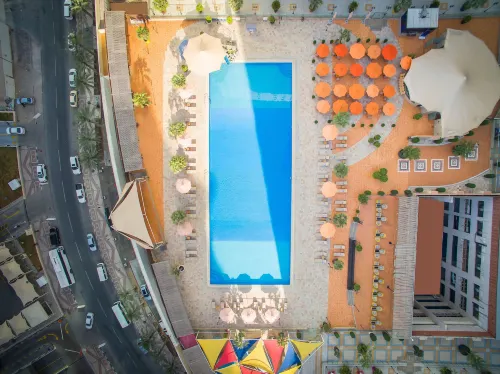 Ezdan Hotel, Residences