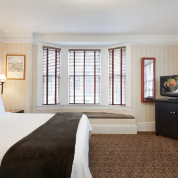 Executive Hotel Vintage Court