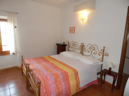 Fullino Nero Rta - Residenza Turistico Alberghiera Отели в г. Сиена