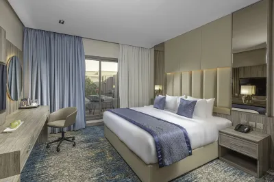 Seven Garden's Hotel Hotels near Ruddaf Park