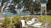 Hananui Lodge and Apartments Hotel a Russell