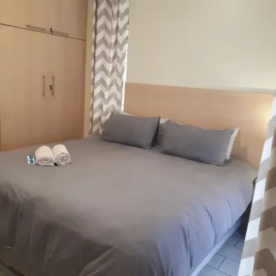Pta East Guest Rooms Hotel dekat Kasino Time Square