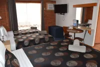 Shannon Motor Inn Hotels in Newtown