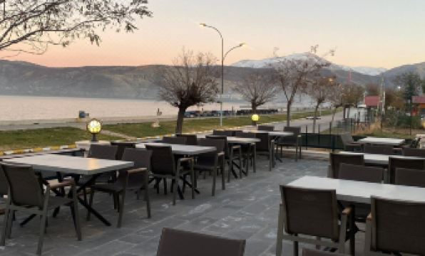 Beyaz Köşk Hotel & Cafe