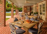 May River Manor