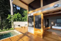 El Remanso Rainforest Lodge Hotels in Carate
